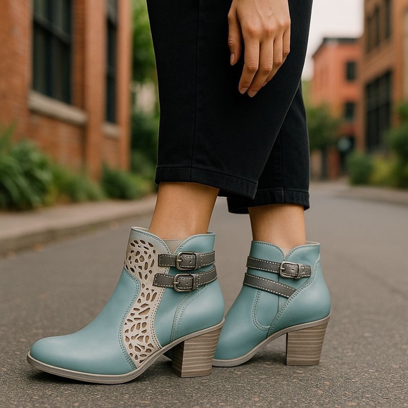 DROMEDARIS Elegant Women´s Blue Ankle Boots. HEELS 3...